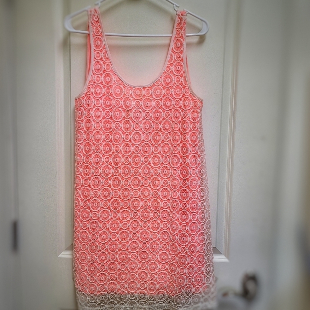 Coveted Clothing Pink and White Crochet Dress - Picture 3 of 6
